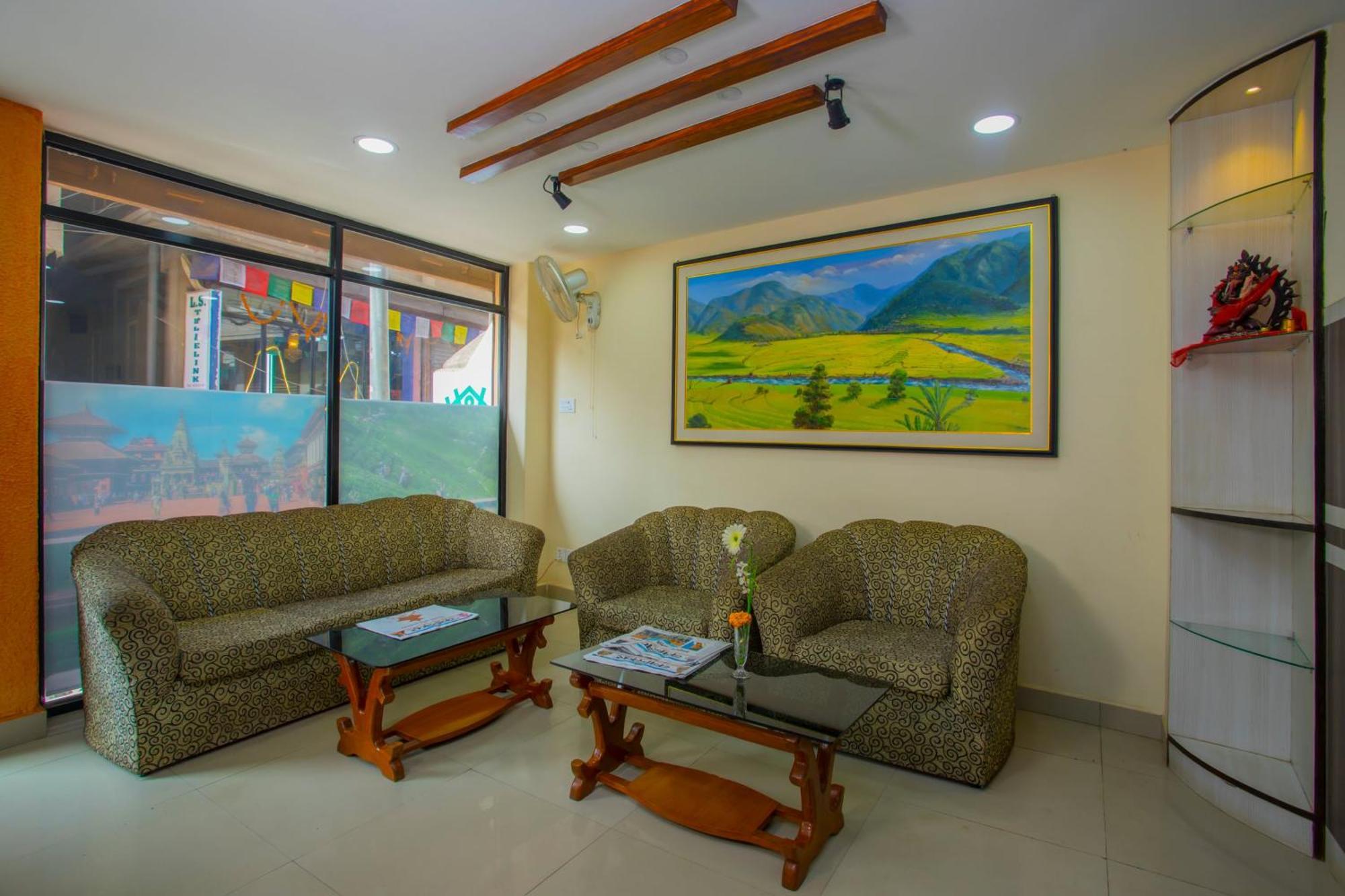 Oyo 297 Hotel Aayam Kathmandu Bagian luar foto