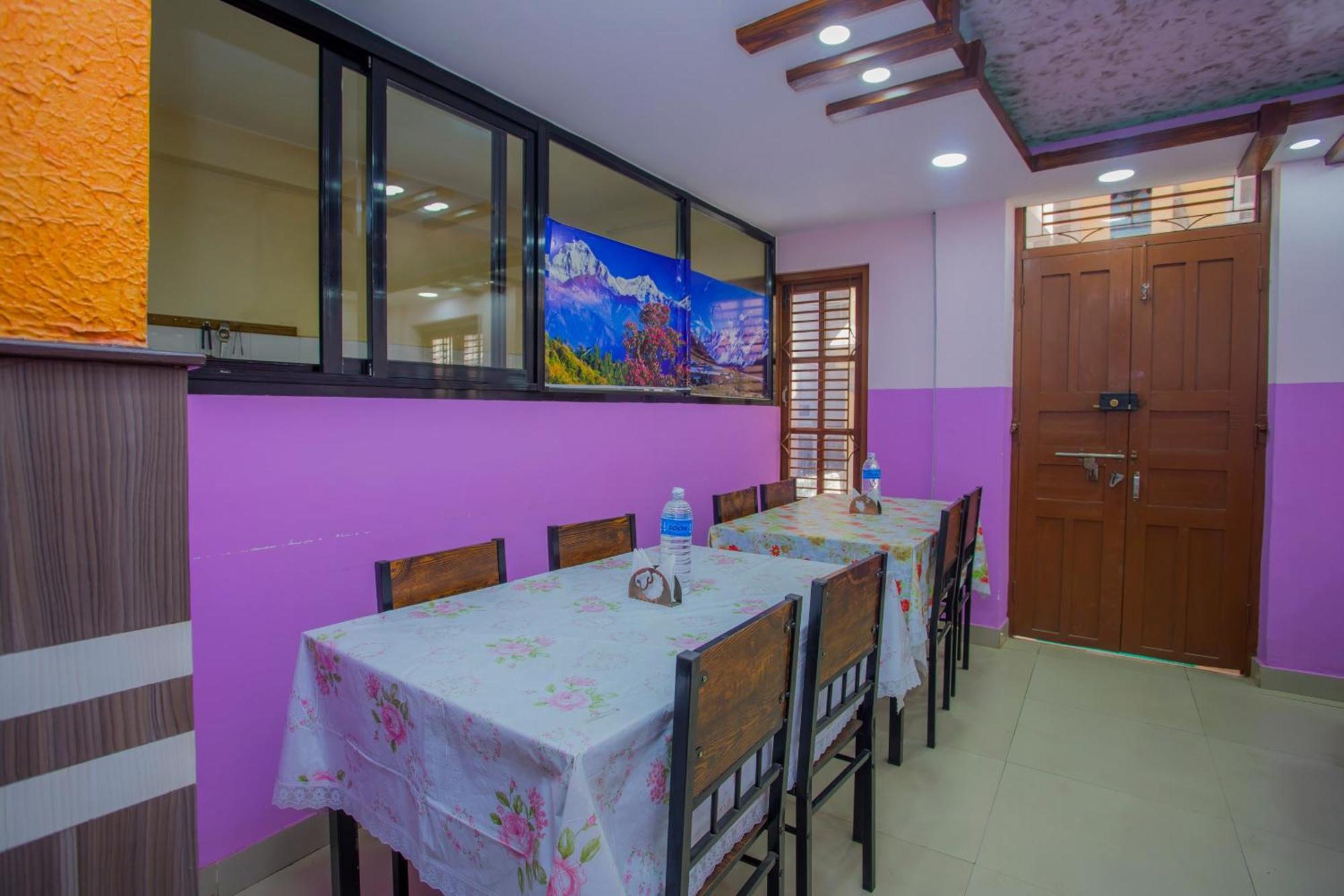 Oyo 297 Hotel Aayam Kathmandu Bagian luar foto